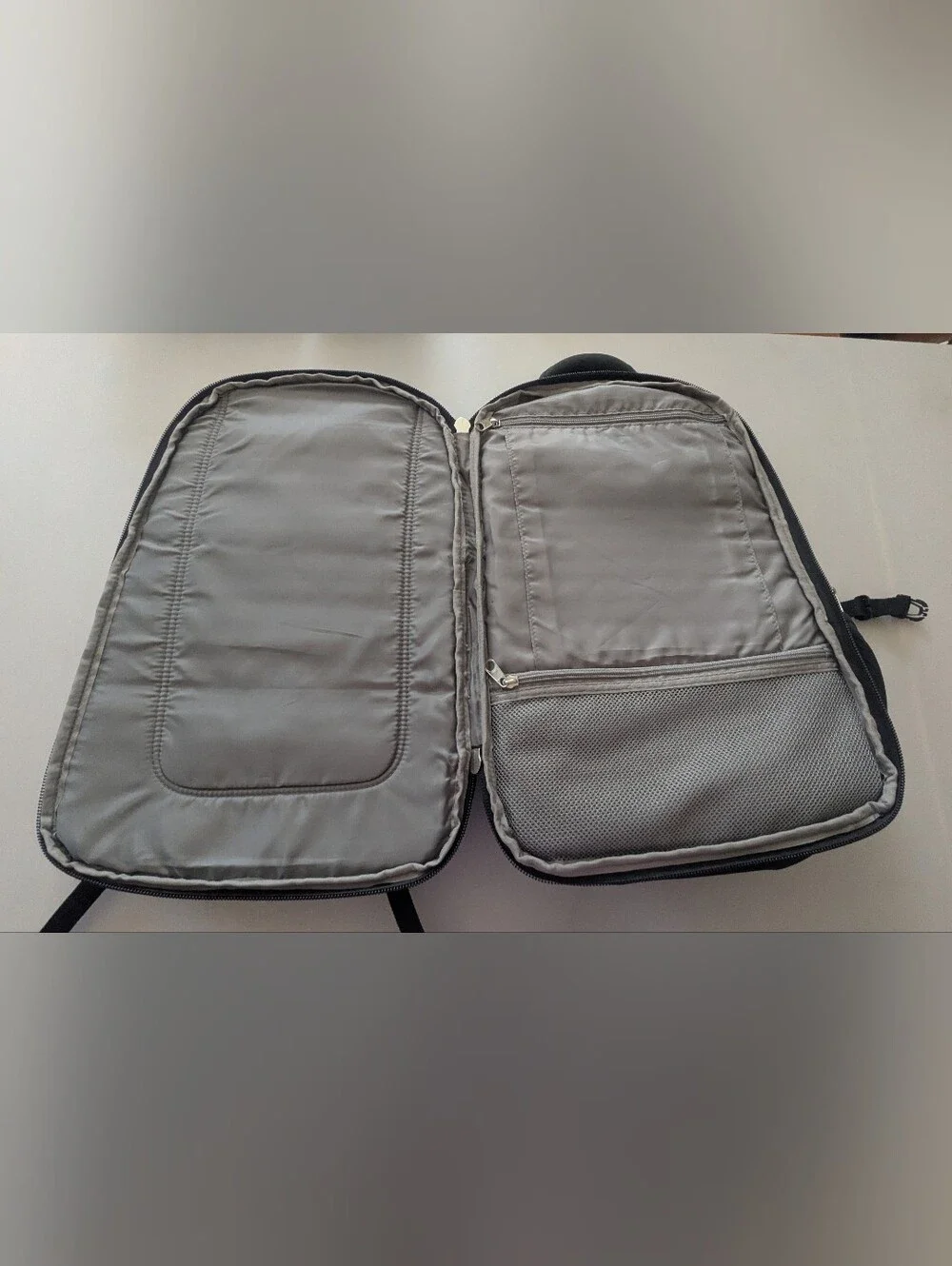 High Sierra Computer Travel Backpack W/Padded Shoulders, Multiple Pockets 22x14